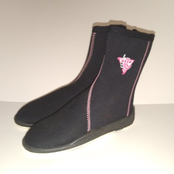 NWOB DEEP SEE Black w/Pink Accents Neoprene Diving Scuba Boots/Booties Sz 7 ANB - Picture 2 of 11